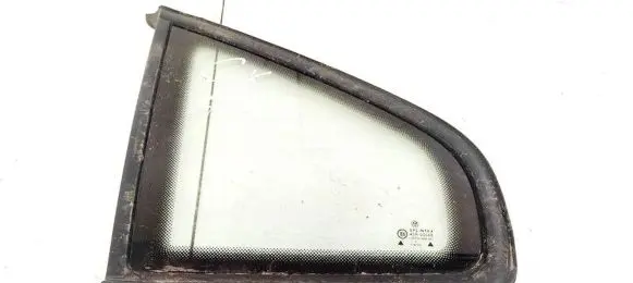 Volkswagen PASSAT B5 Rear side window