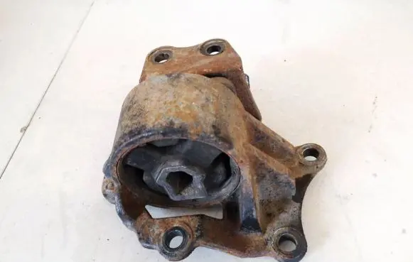 Engine mount bracket
