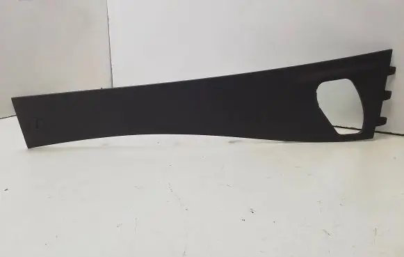 Volvo S80 Seat belt trim 8660325