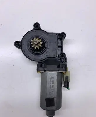 Volvo S70 V70 V70 XC Rear door window regulator motor 0130821743