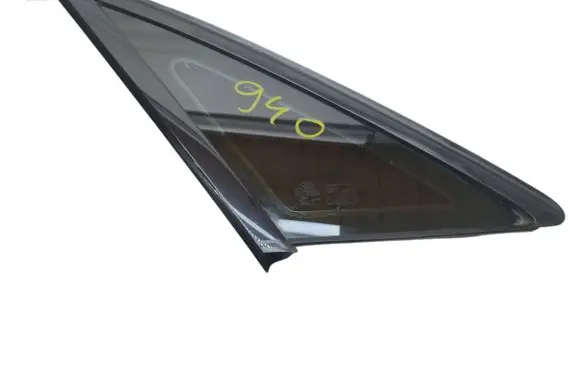 Rear side window
