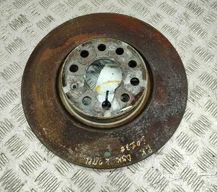 Volkswagen PASSAT B8 Front brake disc 5Q0615301F