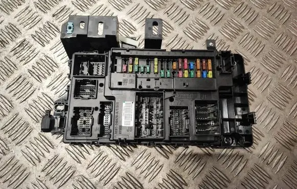 Fuse box set
