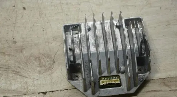 BMW 2 F45 LED ballast control module 1305715322