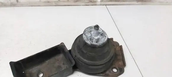 Ford Galaxy Engine mount bracket ym218030aa 7m3190500