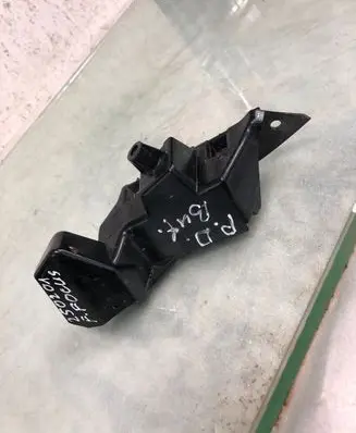 Ford Focus Front bumper mounting bracket Jx7b17d958a1 Jx7b17d958