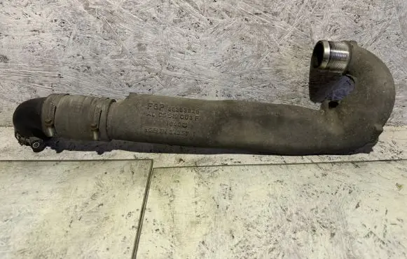 Opel Zafira B Intercooler hose/pipe 55353825 343571