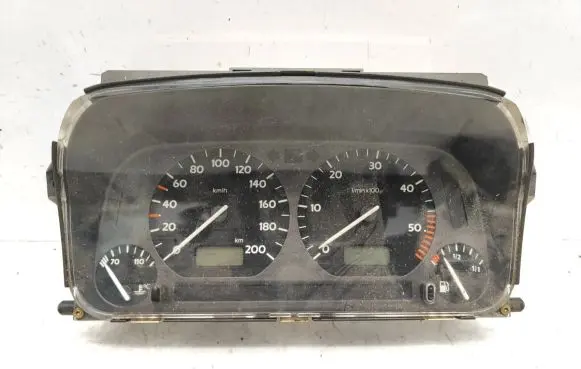 Volkswagen Golf III Speedometer (instrument cluster) 1H0919864K 6160633050