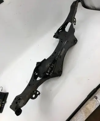 BMW X1 U11 Rear subframe 689420208