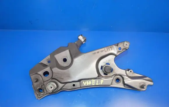 Volvo V60 Fender mounting bracket 31468231 AD7Q11