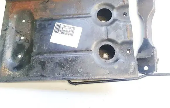 Suzuki Grand Vitara II Battery box tray 