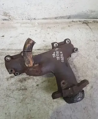 Toyota Corolla E110 Exhaust manifold