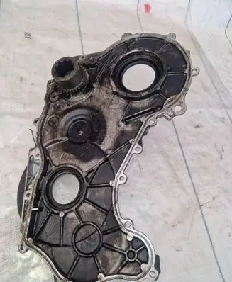 Toyota Land Cruiser (HDJ90) Timing chain cover 