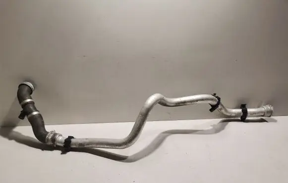 Porsche 911 991 Engine coolant pipe/hose 99110661002 99110683301