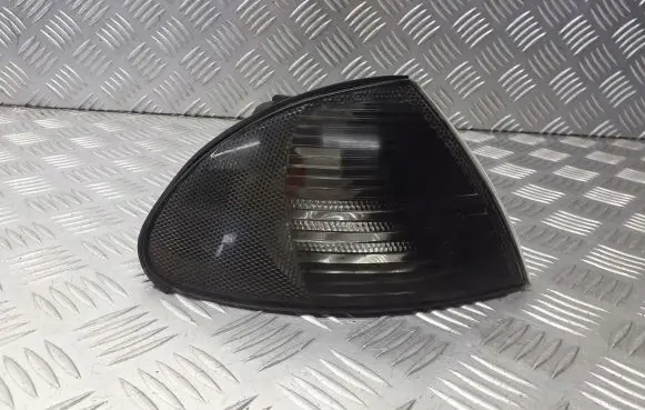 BMW 3 E46 Front indicator light
