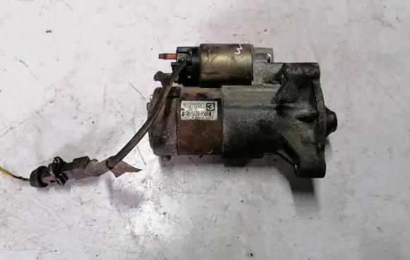 Citroen Xsara Picasso Starter motor M000T82081