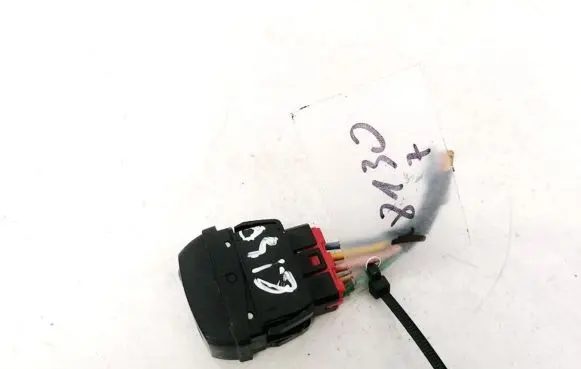 Citroen Xsara Picasso Electric window control switch 22681
