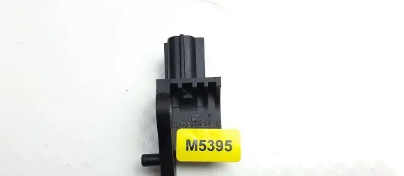 Volkswagen PASSAT CC Airbag deployment crash/impact sensor 5N0959351B M5395