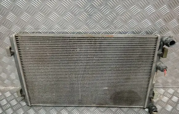 Audi TT Mk1 Coolant radiator 1J0121253AD