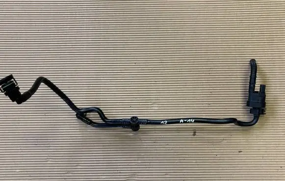 Audi A3 8Y Fuel line/pipe/hose 04E133366FP