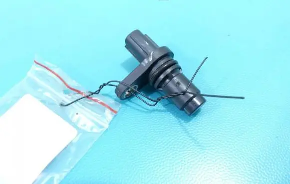 Toyota Auris E180 Camshaft position sensor 08B211290 IMPRK1345447