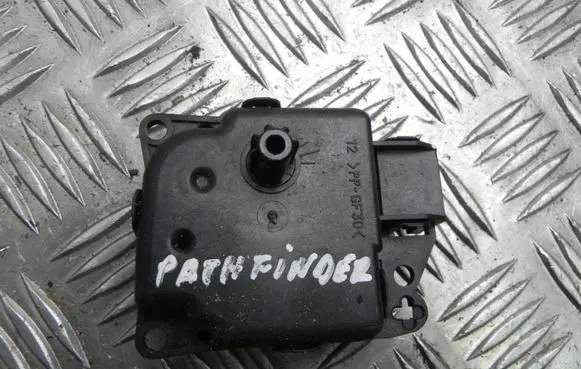 Nissan Pathfinder R51 Air flap motor/actuator VP6NEH19E616AA V913