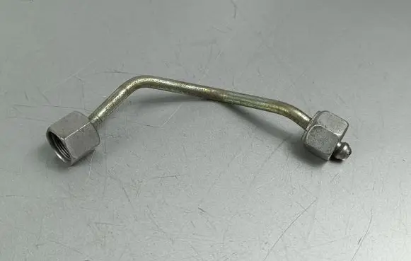 Jeep Cherokee Fuel injector supply line/pipe 