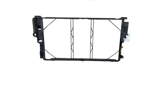 Volvo XC90 Radiator mount bracket 313387421