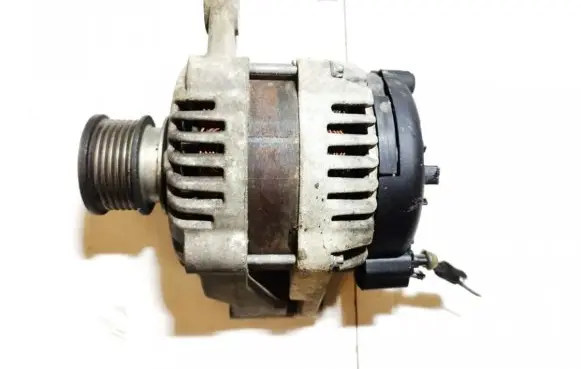 Opel Insignia A Generator/alternator 13502583
