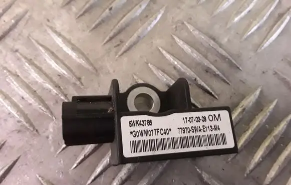 Honda CR-V Airbag deployment crash/impact sensor 5WK43766 77970SWAE113M4