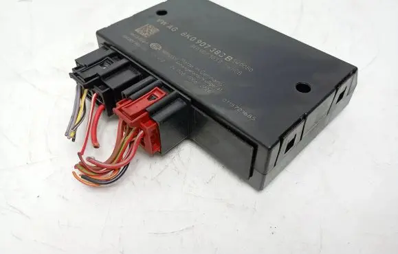 Audi A5 8T 8F Tow bar trailer control unit/module 8K0907383B 5DS00999502