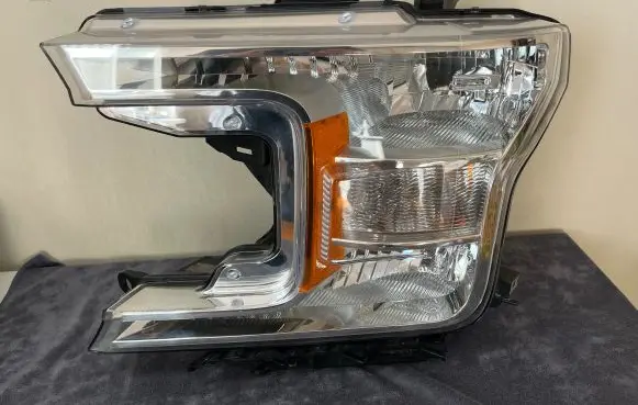 Ford F150 Headlight/headlamp JL3413006A JL3413006B
