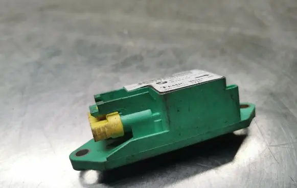 BMW 5 E39 Airbag deployment crash/impact sensor 65776910678