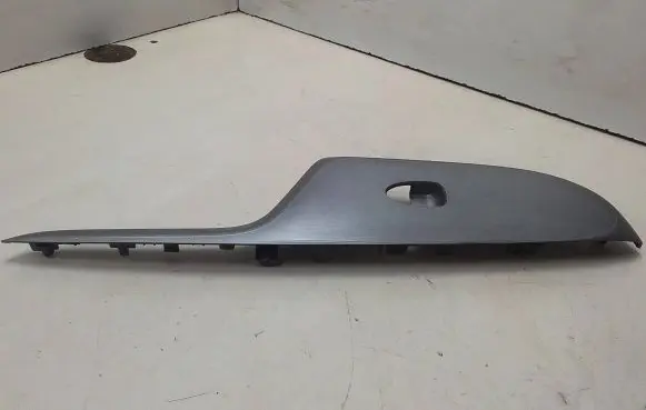 Other front door trim element