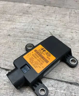 Hyundai i40 ESP acceleration yaw rate sensor 01154500 956903V100 BG6810F540