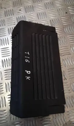 Volkswagen Tiguan Cover in windowsill 3c0971813