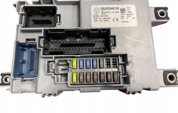 Fiat 500 Engine control unit/module 00520546720 28524573