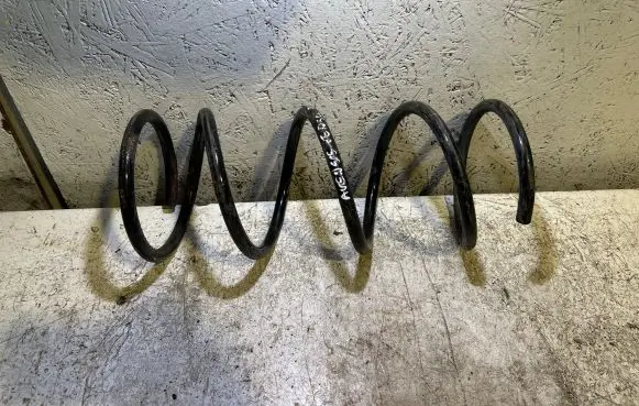 Toyota Avensis Verso Front coil spring