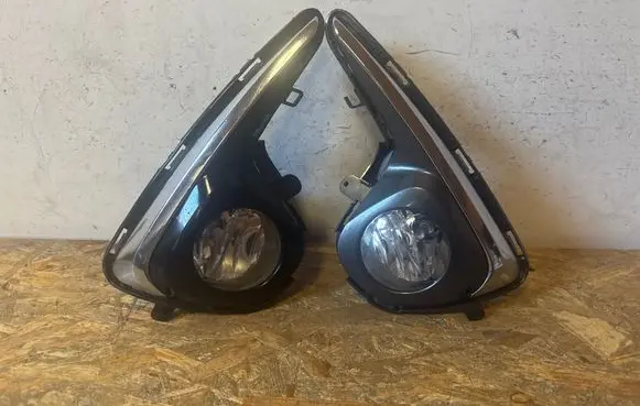 Toyota Yaris Front fog light 0L1Z00ZZL8 H6780006