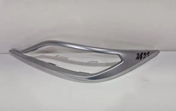 Audi Q8 Rear bumper trim bar molding 4M8807513