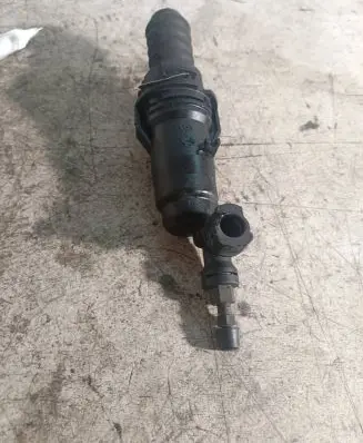 Clutch slave cylinder