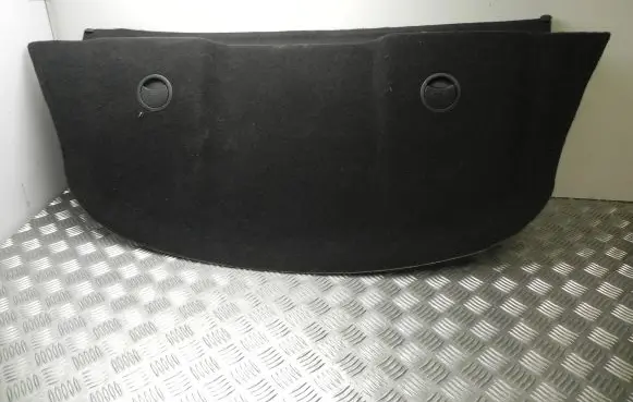 Parcel shelf