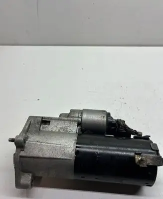 Audi A4 S4 B7 8E 8H Starter motor 0001125053