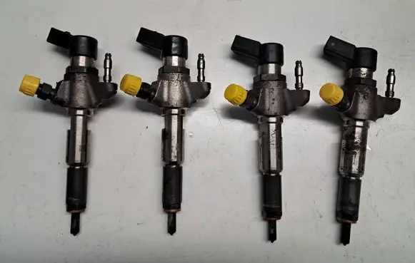 Citroen C4 II Picasso Fuel injectors set 9802448680