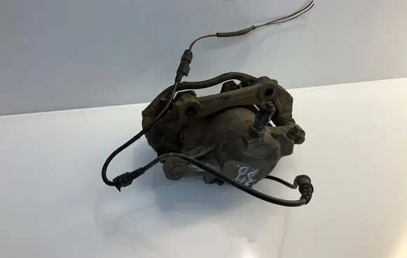 Mercedes-Benz E W211 Front brake caliper