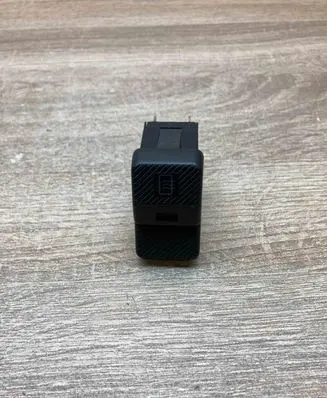 Volkswagen PASSAT B4 Windscreen/window heater switch 535959621