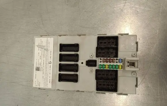 BMW 2 F46 Comfort/convenience module 6825520 2611139385