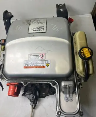 Toyota Prius (XW20) Voltage converter inverter G920047121