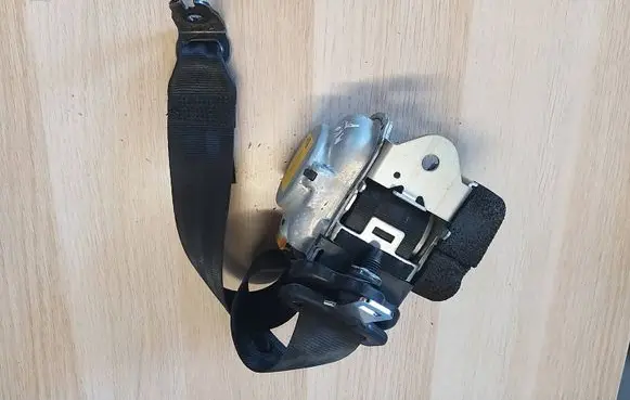 Ford Fiesta Rear seatbelt H1BBA611B68AE