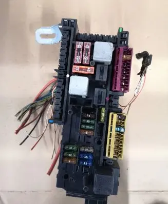 Mercedes-Benz C W204 Comfort/convenience module 2049060305 2049019702 2129020207